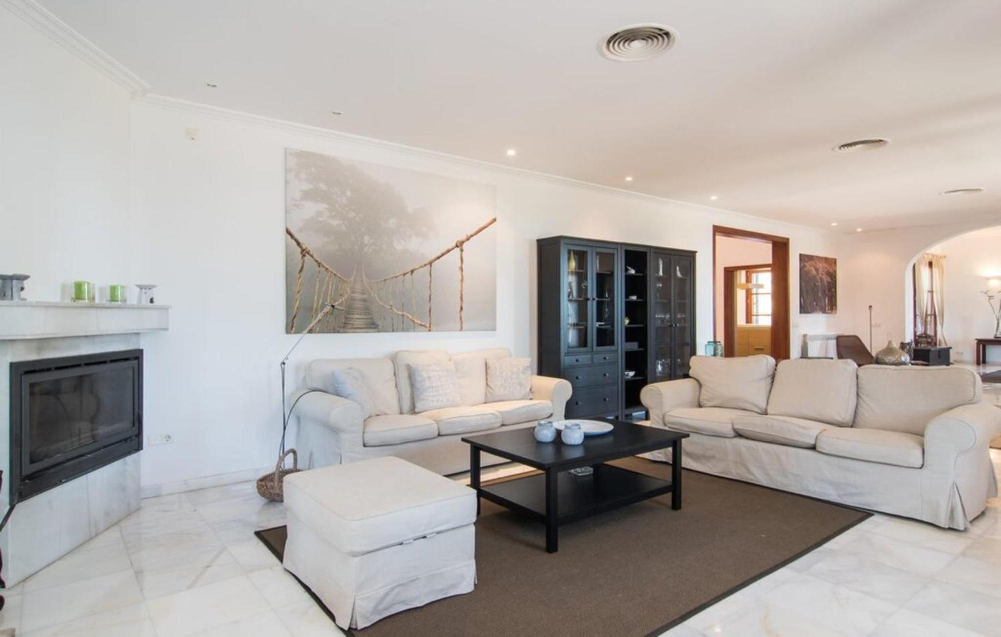 Dues Villa *